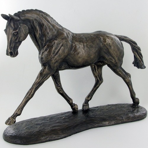 Trotting warmblood bronze - -,