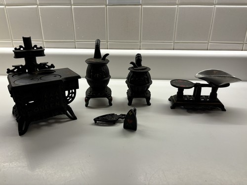 Vintage miniature black - vintage,