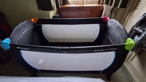 Hauck sleep play travel cot - n,