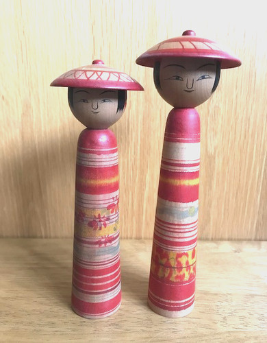 Japanese kokeshi doll - kokeshi, x2