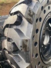 BOBCAT skid steer JCB solid