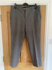 Brook Taverner pleated front