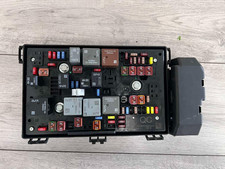 Vauxhall Astra 2009-2016 Fuse Box 13302311/ C11000053