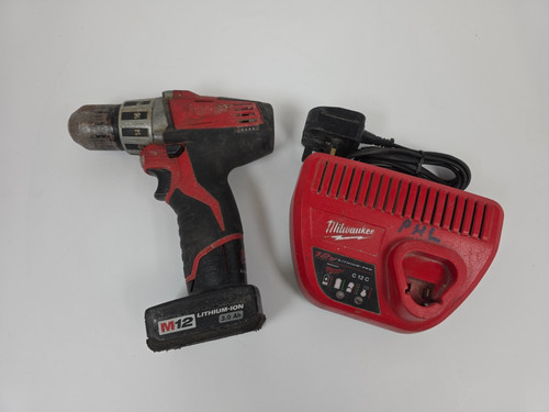 Milwaukee m12 12v - 12v, drill/driver