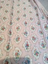Beautiful  Vintage Cotton Sateen French Fabric Stunning 120cm X 95cm Remnant