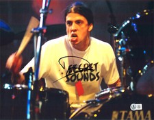 DAVE GROHL SIGNED AUTOGRAPH FOO FIGHTERS 11X14 PHOTO BECKETT BAS NIRVANA