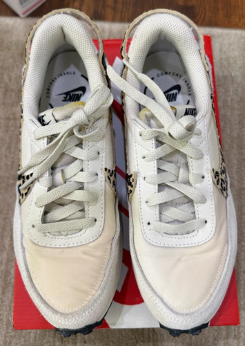 Size nike waffle - 7.5,