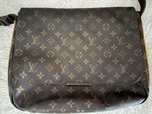 Louis vuitton monogram - vuitton, lv