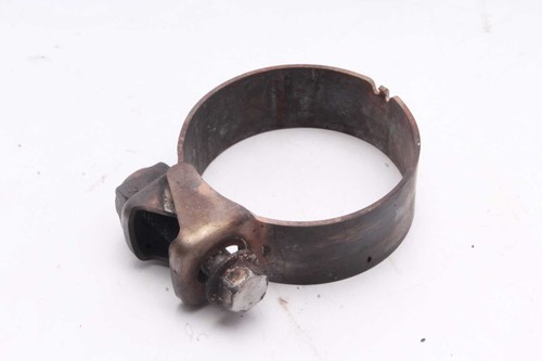 Exhaust manifold clamp