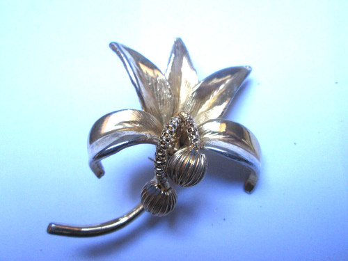 Vintage hollywood leaf brooch - vintage,