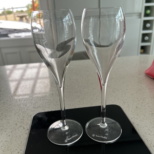 Pair veuve clicquot tulip - ,