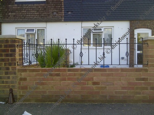 5ft manor decor wrought - 5ft,