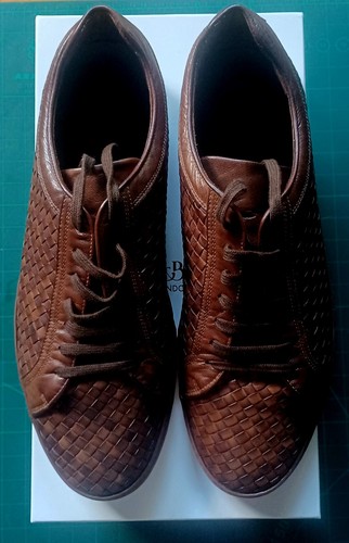 Russell bromley st - russell, &