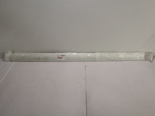 Isuzu dmax door moulding left - isuzu,