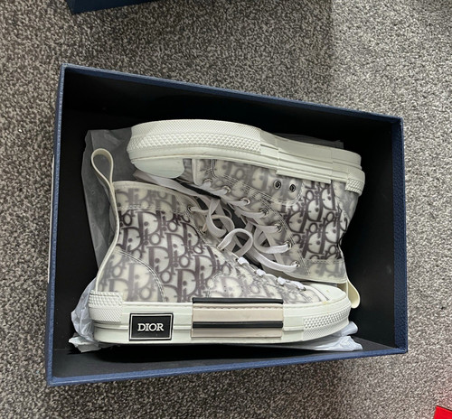 Dior shoes size read - ‘dior’,