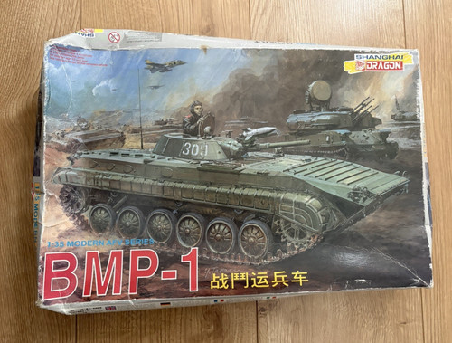 Dragon model kit 3503 bmp - -, bmp-1