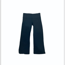 Lululemon clam diggers 4