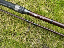 MAVER Jurassic Carp Fishing Rod 12ft •3lb Test Curve •Mint Condition