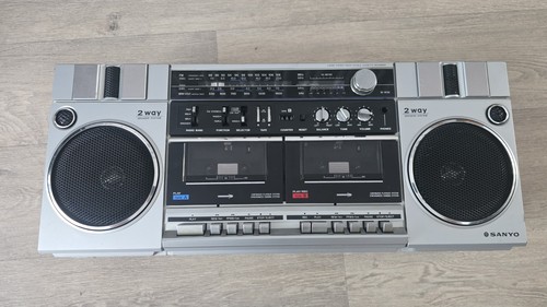 Rare sanyo w3k stereo radio - m-w3k,