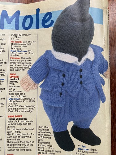 Alan dart mole toad - 🧶,
