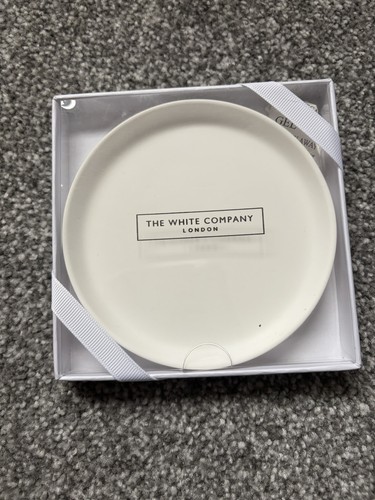 The white company - white, medium