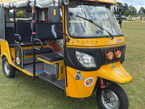 Tuk 2026 yellow 7 - 2026, seater