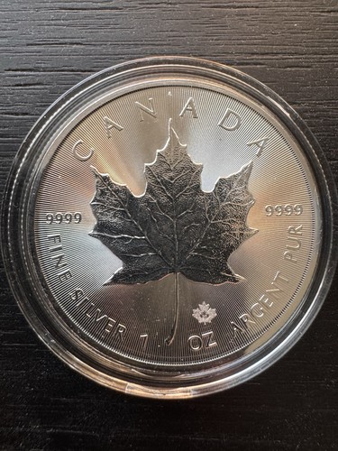2020 canadian maple leaf - canadian,