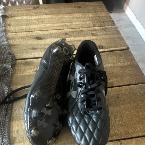 Under armour black football - under,