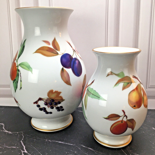 Royal worcester evesham vase - worcester,