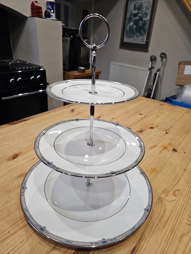 Wedgwood amherst three tier - amherst,