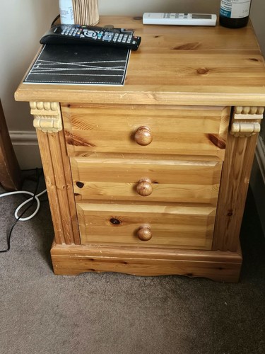 Piece pine bedroom set - 3,