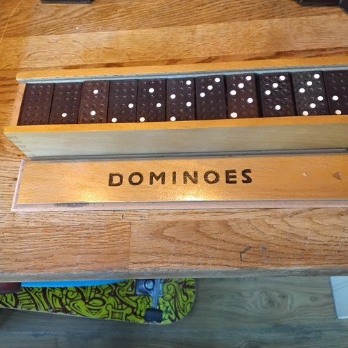 Double nine domino set - domino, in