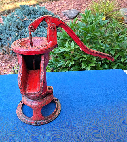 Vtg cast iron - iron, water