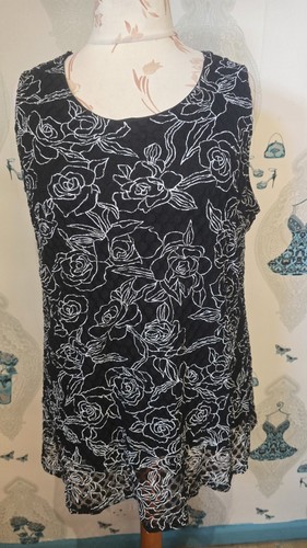 Pretty black white floral - white,