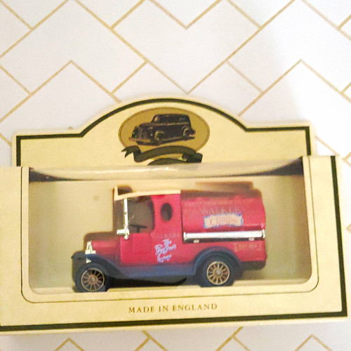 Lledo promotional models van - promotional,