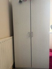 Wadrobe slightly used 