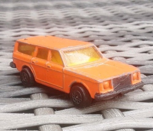 Corgi juniors volvo 245 - volvo, dl