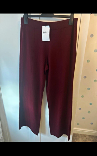 Basics chinti parker - basics, by