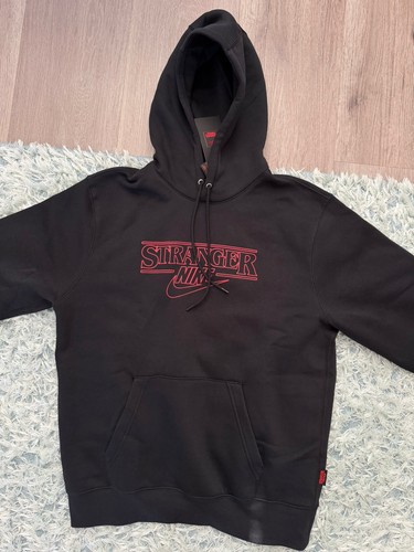 Bnwt nike stranger things - bnwt,