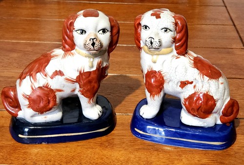 Pair staffordshire pottery - staffordshire,