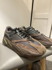 Size 9.5 - Yeezy Boost 700 Mauve