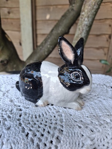 Beswick black and white rabbit - white,