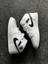 Nike Air Jordan 1 mid