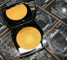 Chanel Oversize Illuminating