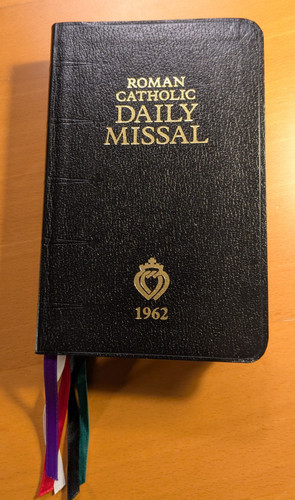Roman catholic daily missal - catholic,