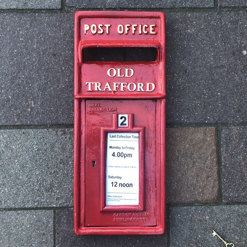 Old trafford wall - old,