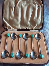 6 Silver Plated Coffee Spoons Green Bean Handles 10cm Vintage EPNS Hard Case Box