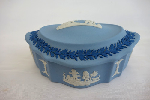 Wedgwood blue jasperware - blue,