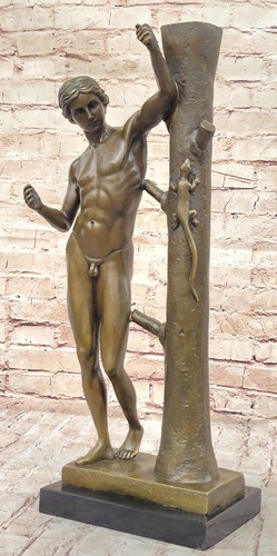Nisini nude male - g.,