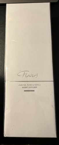 The white company flowers - the,
